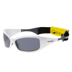 Lunette Soleil Flottantes Sport Nautiques OCEAN Mentaway Blanc Et Fume -Meilleur Surf Magasin lunette soleil flottantes sport nautiques ocean mentaway blanc et fume 2