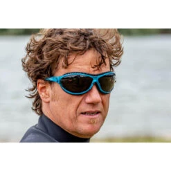 Lunette Soleil Flottantes Sport Nautiques OCEAN TierraFuego Bleu Et Fume -Meilleur Surf Magasin lunette soleil flottantes sport nautiques ocean tierrafuego bleu et fume 4