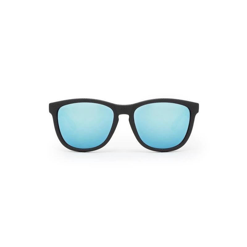 HAWKERS Lunettes De Soleil Pour Homme Et Femme POLARIZED ONE CARBON Blue Chrome 2 HAWKERS Lunettes De Soleil Pour Homme Et Femme POLARIZED ONE CARBON Blue Chrome – Image 2