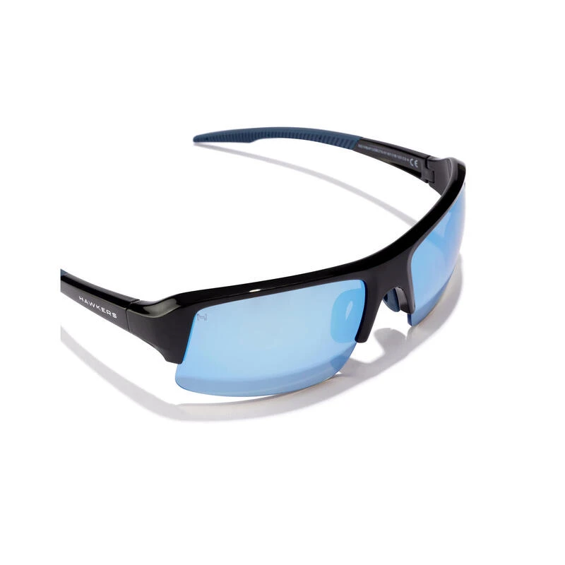 HAWKERS Lunettes De Soleil Pour Hommes Et Femmes NOIR BLEU CHROME - BAT 3 HAWKERS Lunettes De Soleil Pour Hommes Et Femmes NOIR BLEU CHROME - BAT – Image 3
