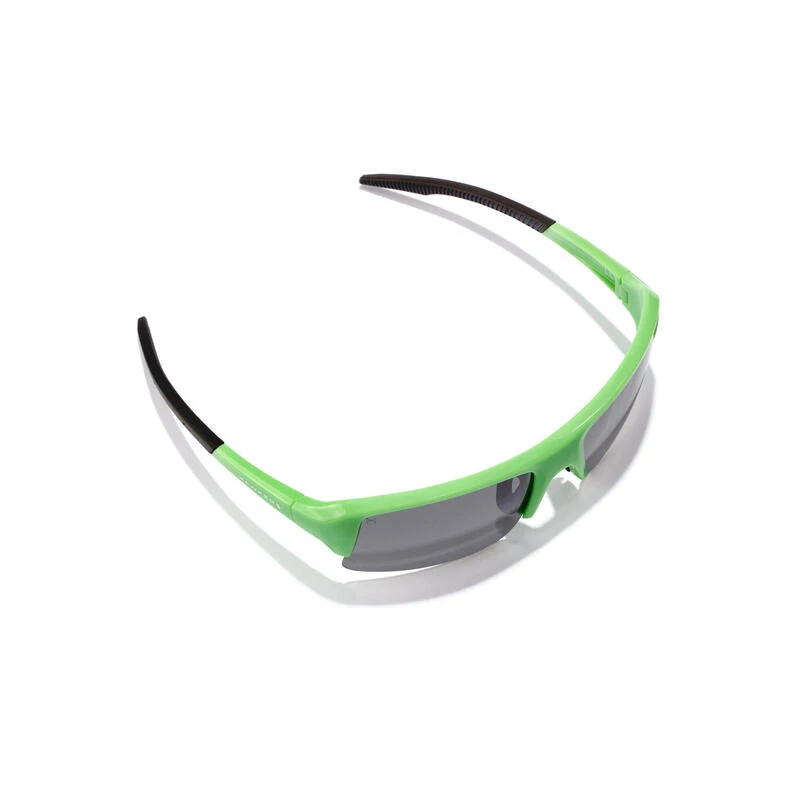 HAWKERS Lunettes De Soleil Pour Hommes Et Femmes POLARISÉ VERT FLUO FONCÉ - BAT 5 HAWKERS Lunettes De Soleil Pour Hommes Et Femmes POLARISÉ VERT FLUO FONCÉ - BAT – Image 5