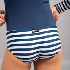 Maillot 1 Pièce Manches Longues Fille MAYA Bleu Marine -Meilleur Surf Magasin maillot 1 piece manches longues fille maya bleu marine 3