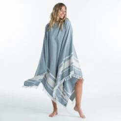 Serviette De Plage Poncho 190 X 190 Cm - Gris Bleu 18 Serviette De Plage Poncho 190 X 190 Cm - Gris Bleu -Meilleur Surf Magasin serviette de plage poncho 190 x 190 cm gris bleu 8